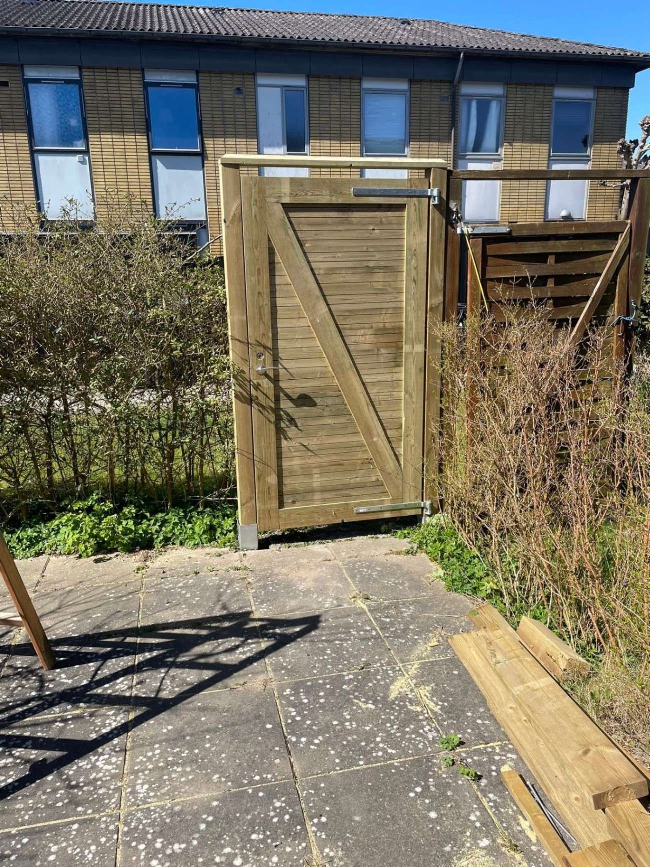 Låge & hegnsarbejde